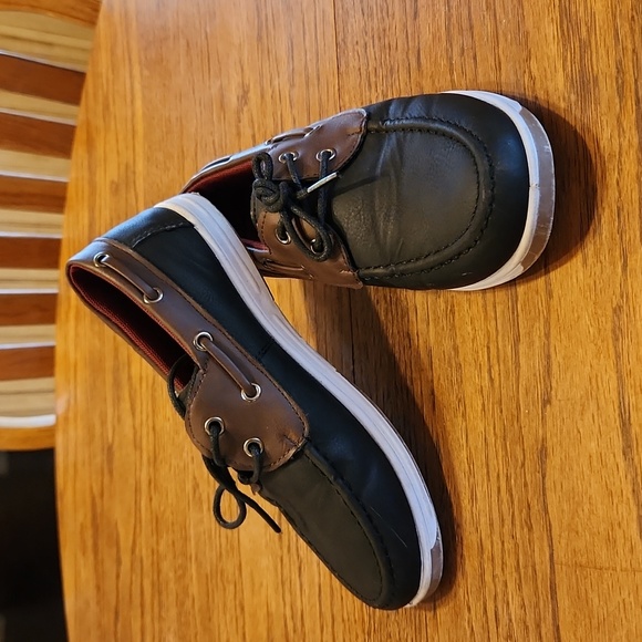 Cherry PoPo Boat Shoes Size 2 - Picture 2 of 9